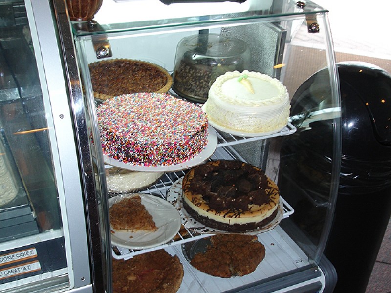 'Man Vs. Food' Takes on The World in Bellmord Bellmore, NY Patch