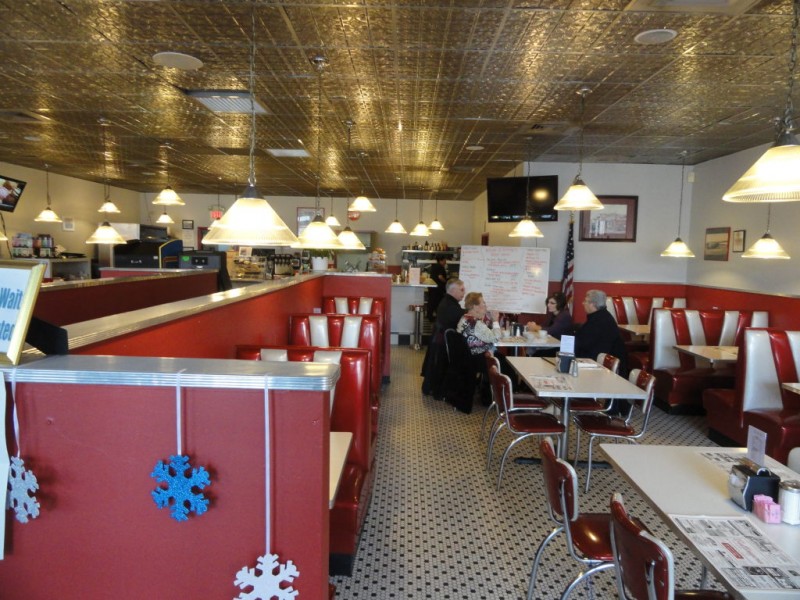 Bollinger S Closes Its Doors On Sunday Farmingdale Ny Patch Bollinger S Closes Its Doors On Sunday