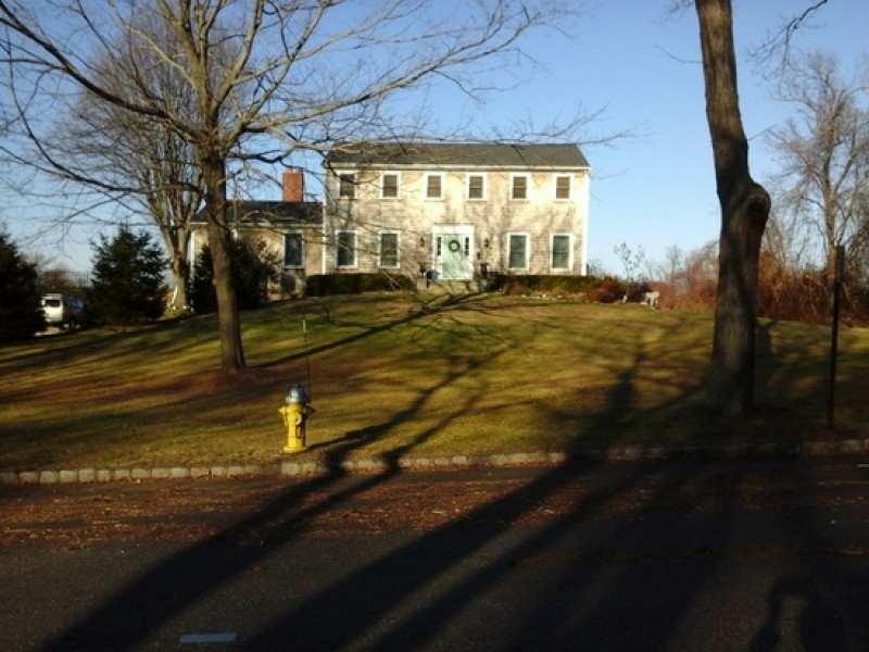 Wow House Waterfront Home on A High Bluff in Fort Salonga Northport