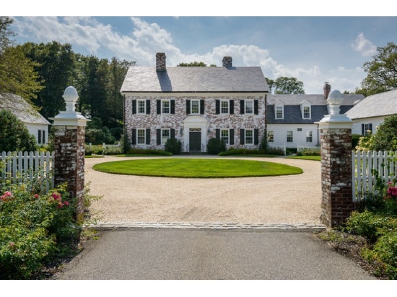 Wow House Georgian Colonial In Oyster Bay Cove Farmingdale Ny Patch