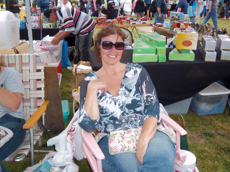 Thousands Flock to Ocean Grove Giant Spring Flea Market Manasquan, NJ