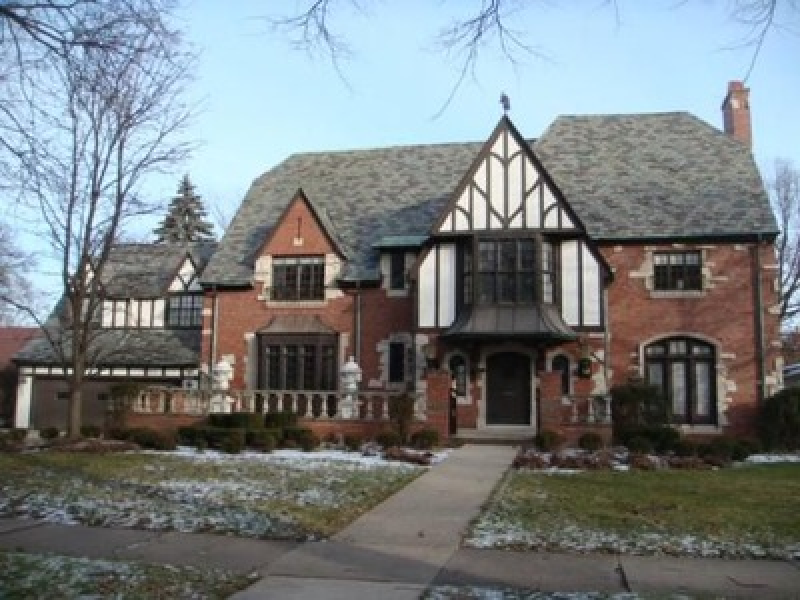 The 5 Largest Houses for Sale in Oak Park, River Forest Real Estate