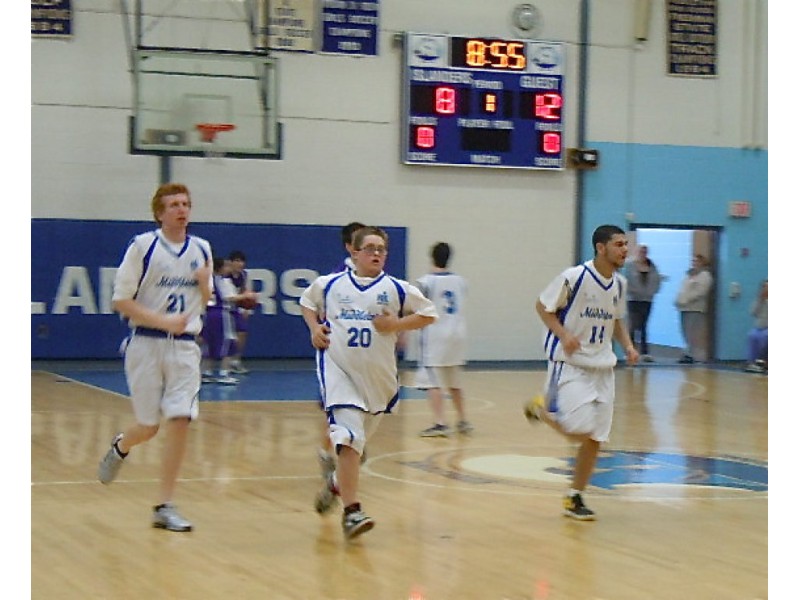 video-it-s-game-on-for-middletown-s-new-unified-basketball-team