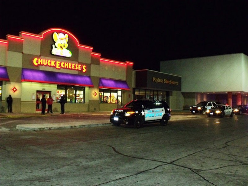 Gunshots Fired Outside Of Chuck E Cheeses Oak Lawn Il Patch