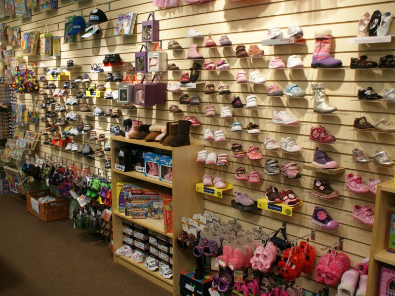 Little Feet Shoe Store Takes Off Running in Minnetonka | Minnetonka, MN Patch