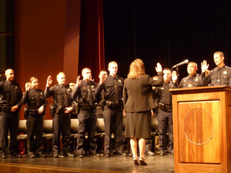 Roseville PD 8 New Police Officers, Celebrates 3 Promotions