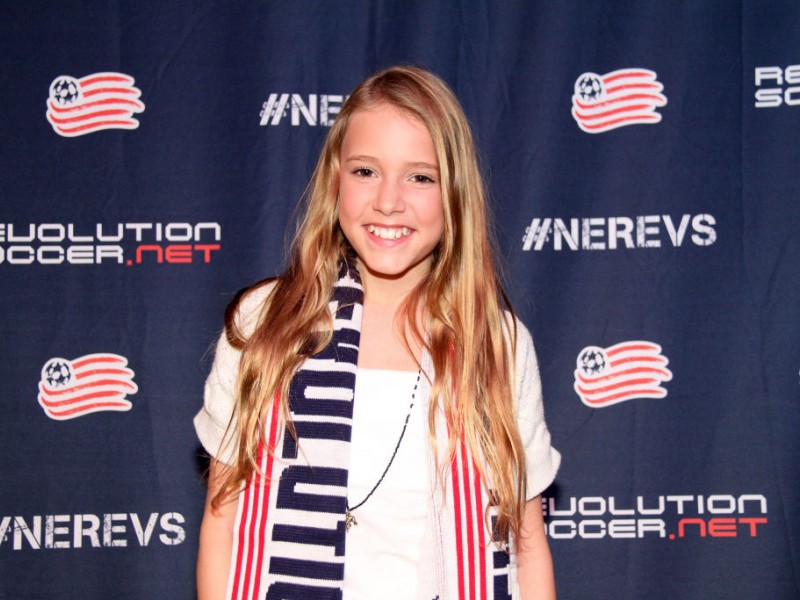 Hollis' own Caroline Burns Selected by Former The Voice, American Idol
