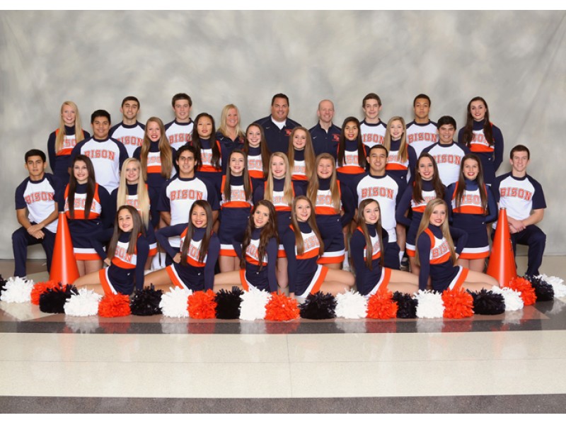 State Champion Buffalo Grove Cheerleaders to Host Cheer Clinic
