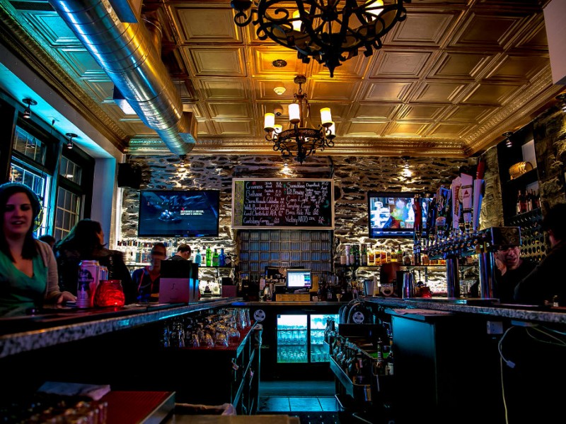 Kings Corner Public House in Jenkintown Serves up Soccer, English Menu ...