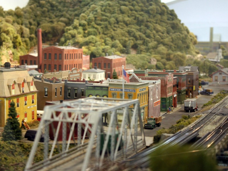 Holiday Model Train Show Captures Pittsburgh Area's Railroad History