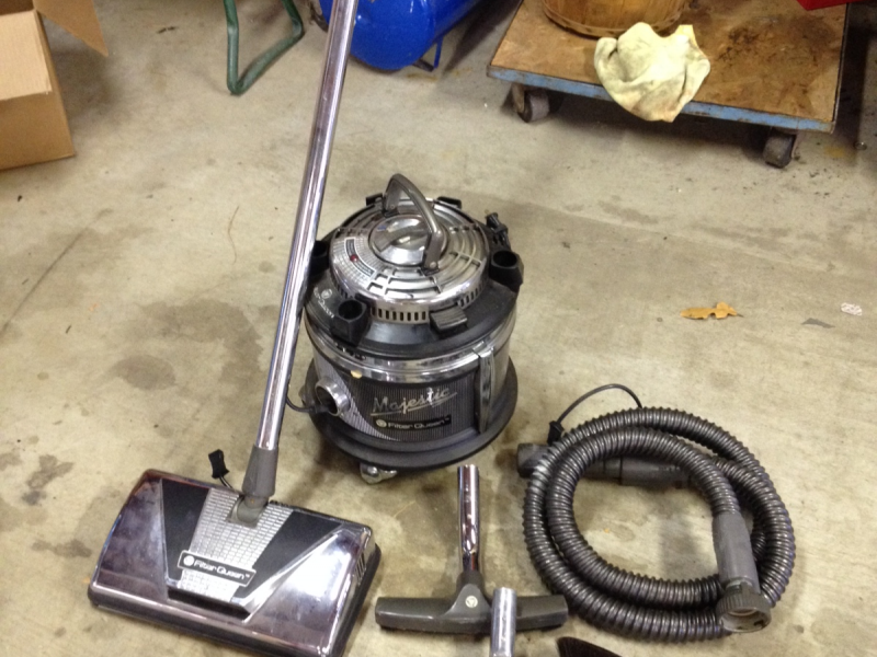(3) Vacuums for Sale Hoover upright, Filter Queen and Oreck portable