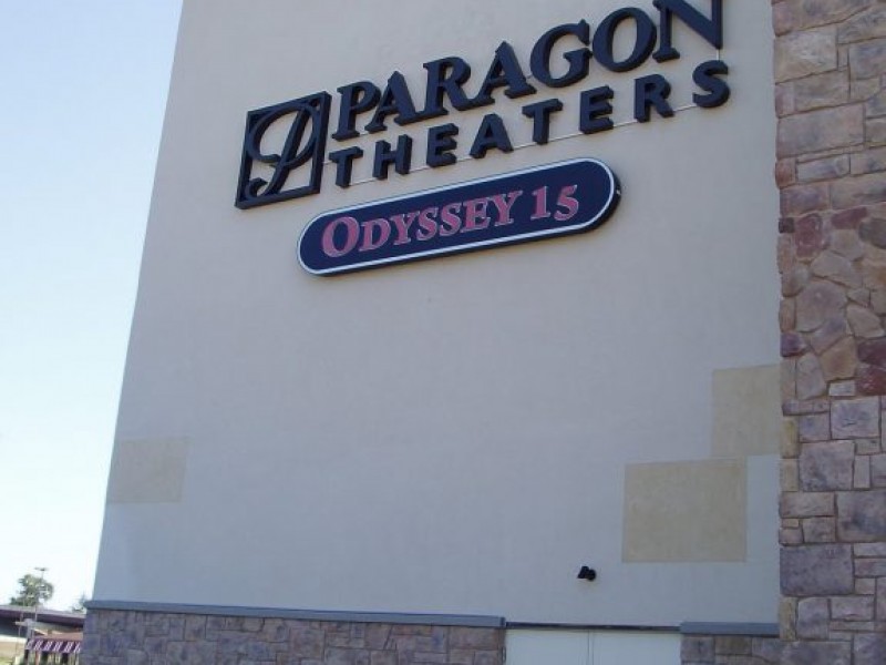 Paragon Movie Theater Adds Full-Service Restaurant, Bar | Burnsville
