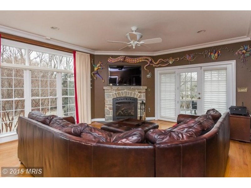 Towson Wow House with Outdoor Fireplace, Stunning Kitchen Towson, MD
