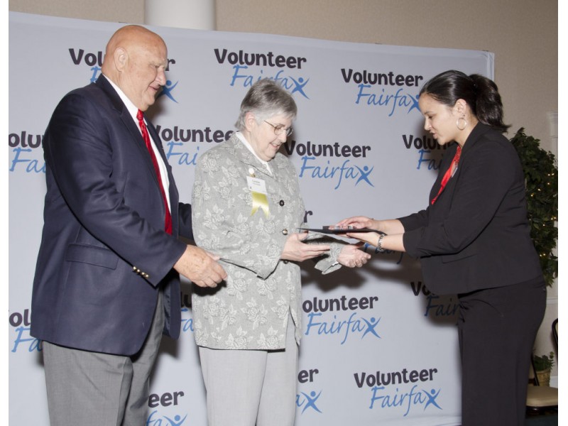 Photos Annandale Resident Wins Fairfax County Volunteer Service Award