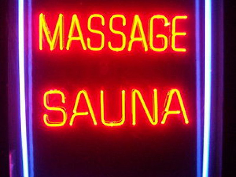 Erotic entertainment massage lax