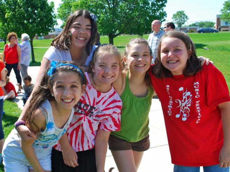 Lace School Buries Time Capsule (VIDEO) | Darien, IL Patch