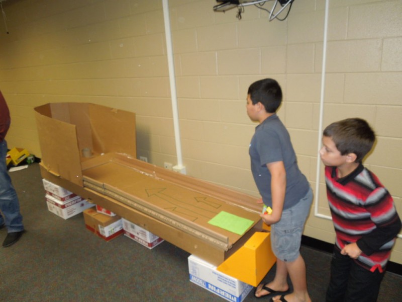 Hunt Club Creates A Cardboard Arcade For Annual Math And Reading Night 0 Hunt Club Creates A Cardboard Arcade For Annual Math And Reading Night 0