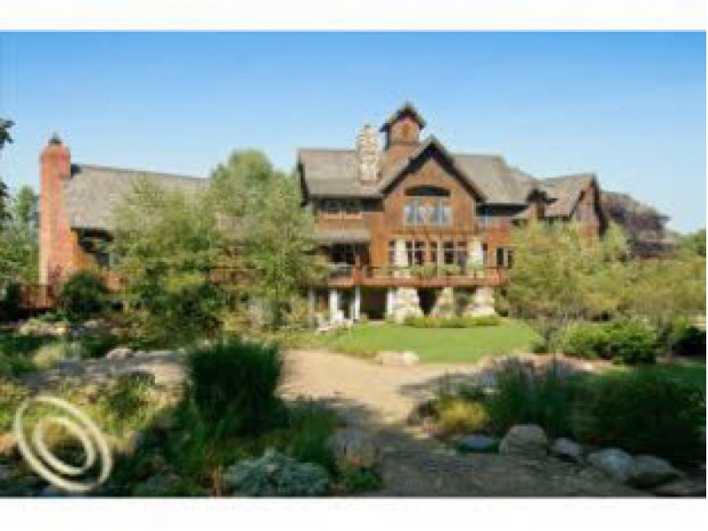 lake front homes for sale near irish hills mi