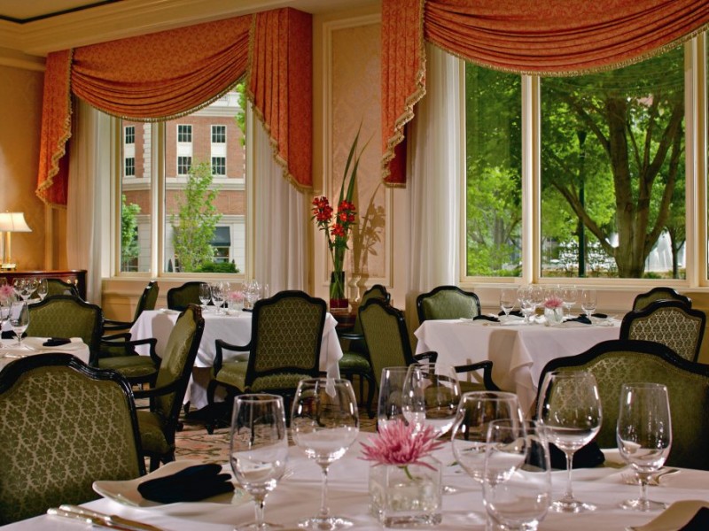 Christmas Day Brunch in The Restaurant at The Ritz-Carlton, St. Louis