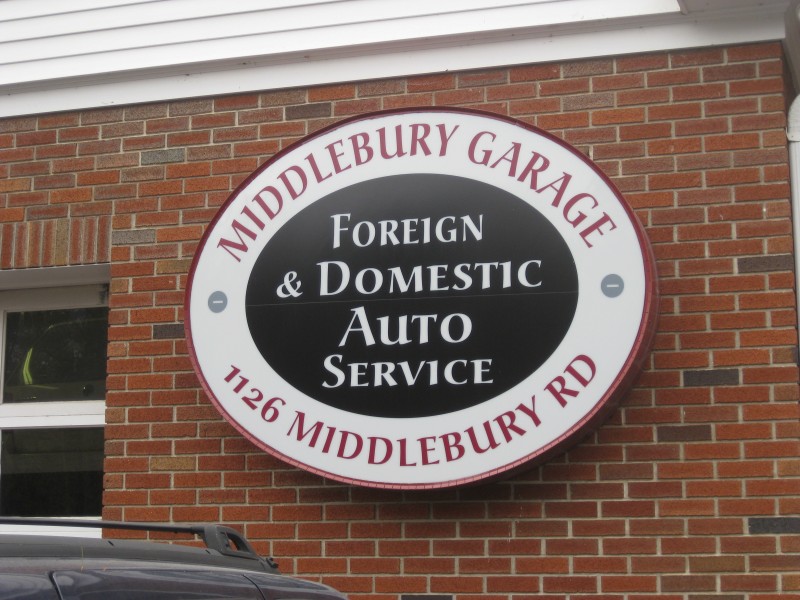 Readers' Choice Winner Best Auto Mechanic in Middlebury & Woodbury