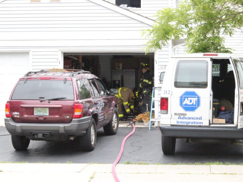 2 Employees Suffer Burns While Working on Air Conditioning Unit | East