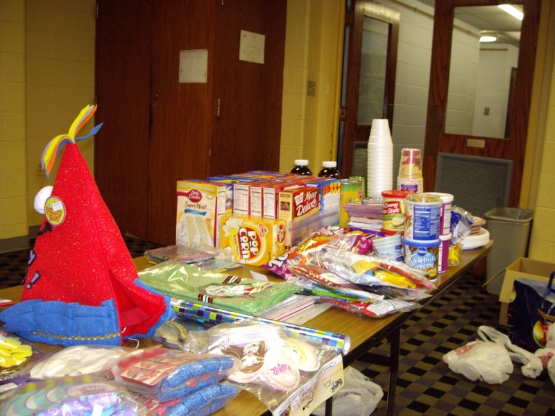 Girl Scouts Make 'Birthday Bags' for Food Pantry | South ...