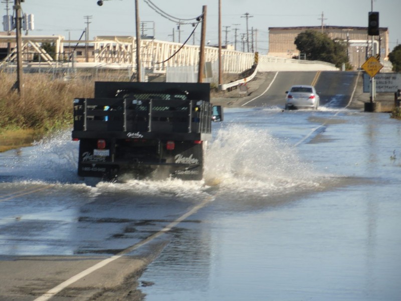 King Tide Brings Flooding To Martinez Martinez Ca Patch 6046