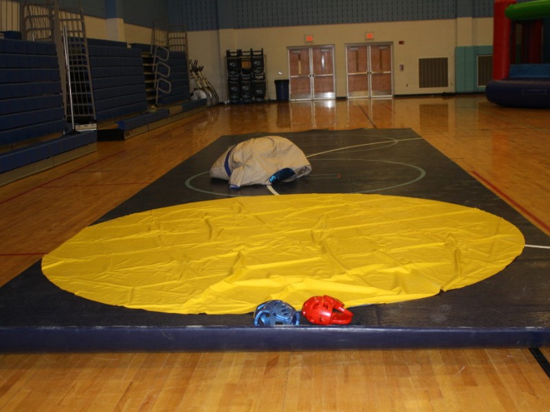 Dozens Volunteer for Oxford HS Post Prom 'Carnival' Oxford, CT Patch