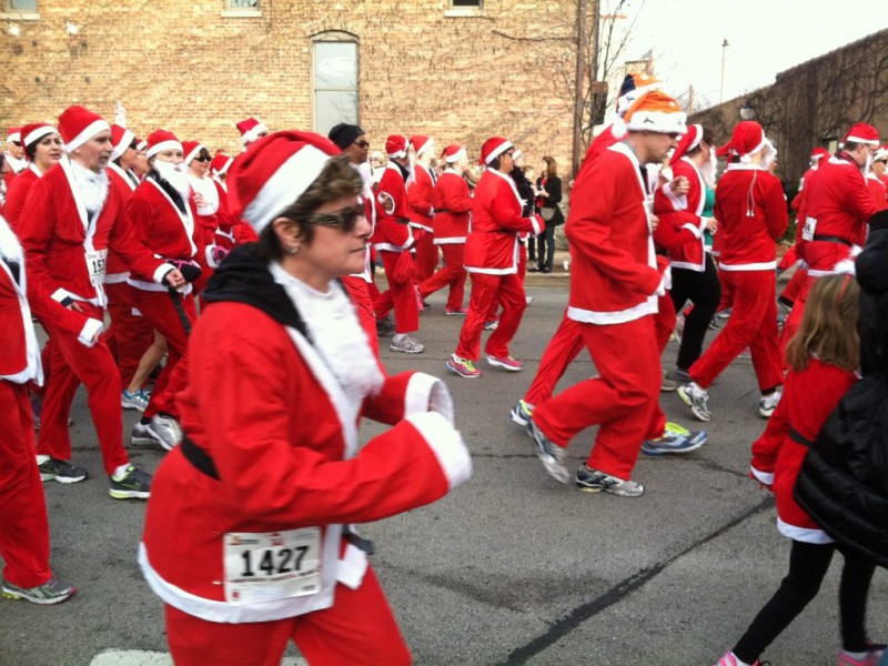 PHOTOS Rotary Santa Run in Arlington Heights Arlington Heights, IL Patch