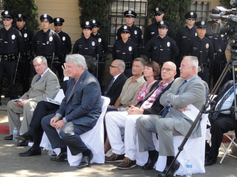 Intersection Dedicated in Honor of 'Onion Field' LAPD Officer