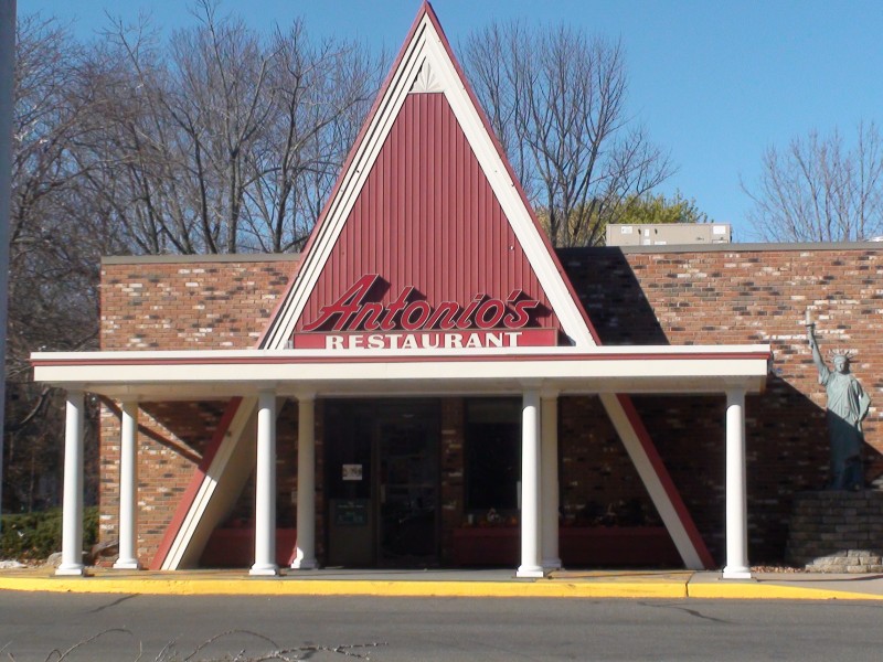 Simsbury Small Business Spotlight Antonio's Restaurant Simsbury, CT