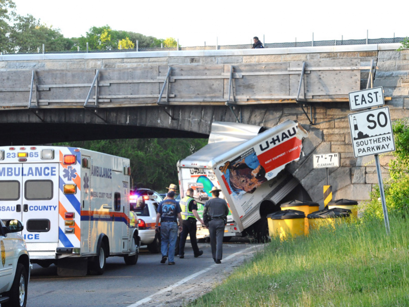 milwaukee truck hits overpass