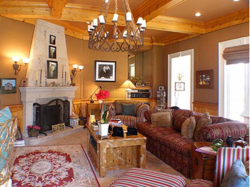 Take a Peek Inside Bing Crosby's Historic Former Estate in Toluca Lake