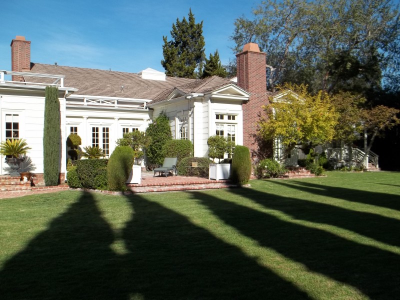 Take a Peek Inside Bing Crosby's Historic Former Estate in Toluca Lake