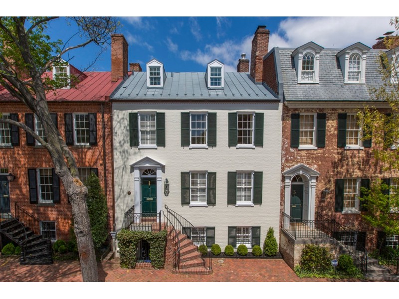 'WOW' House Renovated Federal Style Home from