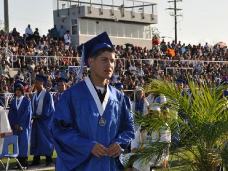 Baldwin Park High School Graduation Ceremony (PHOTOS) Baldwin Park