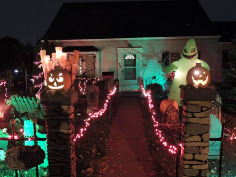 Is This Levittown s Best Halloween House Levittown NY 