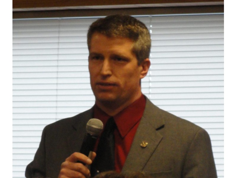 Legislative Town Hall Meeting in Apple Valley Draws Crowd Legislative Town Hall Meeting in Apple Valley Draws Crowd